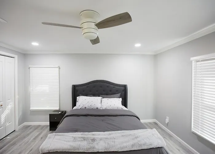 Decatur 2 Bedroom Bliss Modern Comfort
