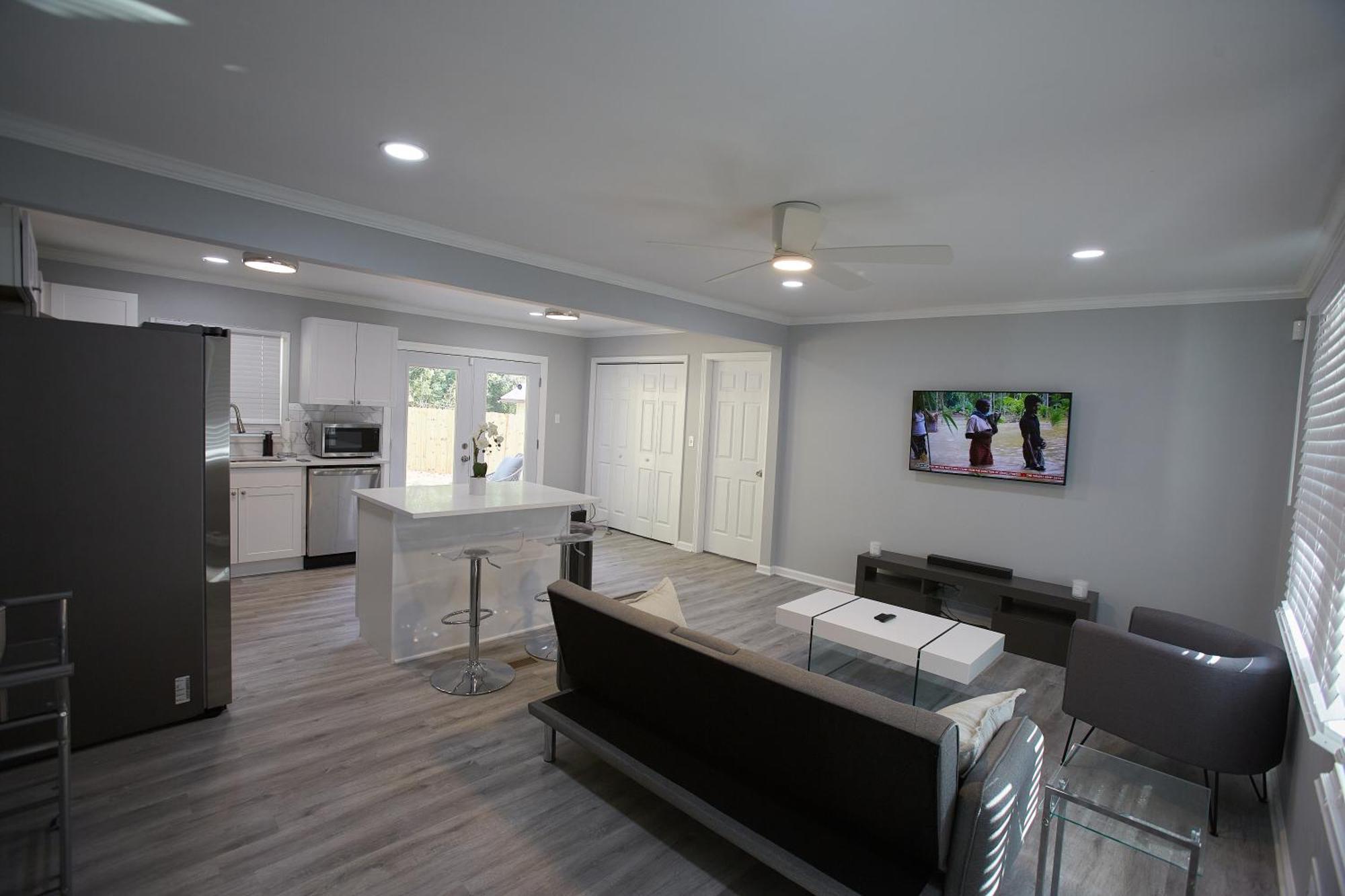 Holiday home 2 Bedroom Bliss Modern Comfort